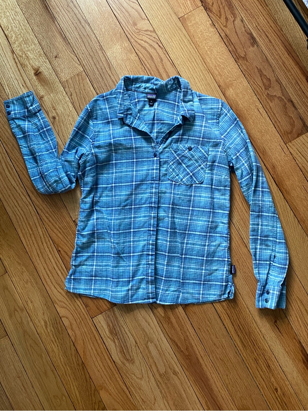 EUC Patagonia Blue Plaid Button-Down Shirt, women’s size 10